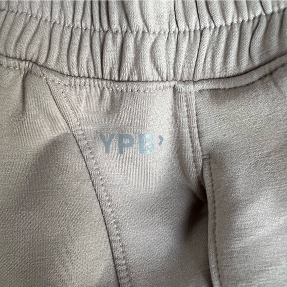 NWT! Abercrombie Fitch YPB Neoknit Jogger Sweatpants XXS Short Beige Tan - Picture 7 of 10